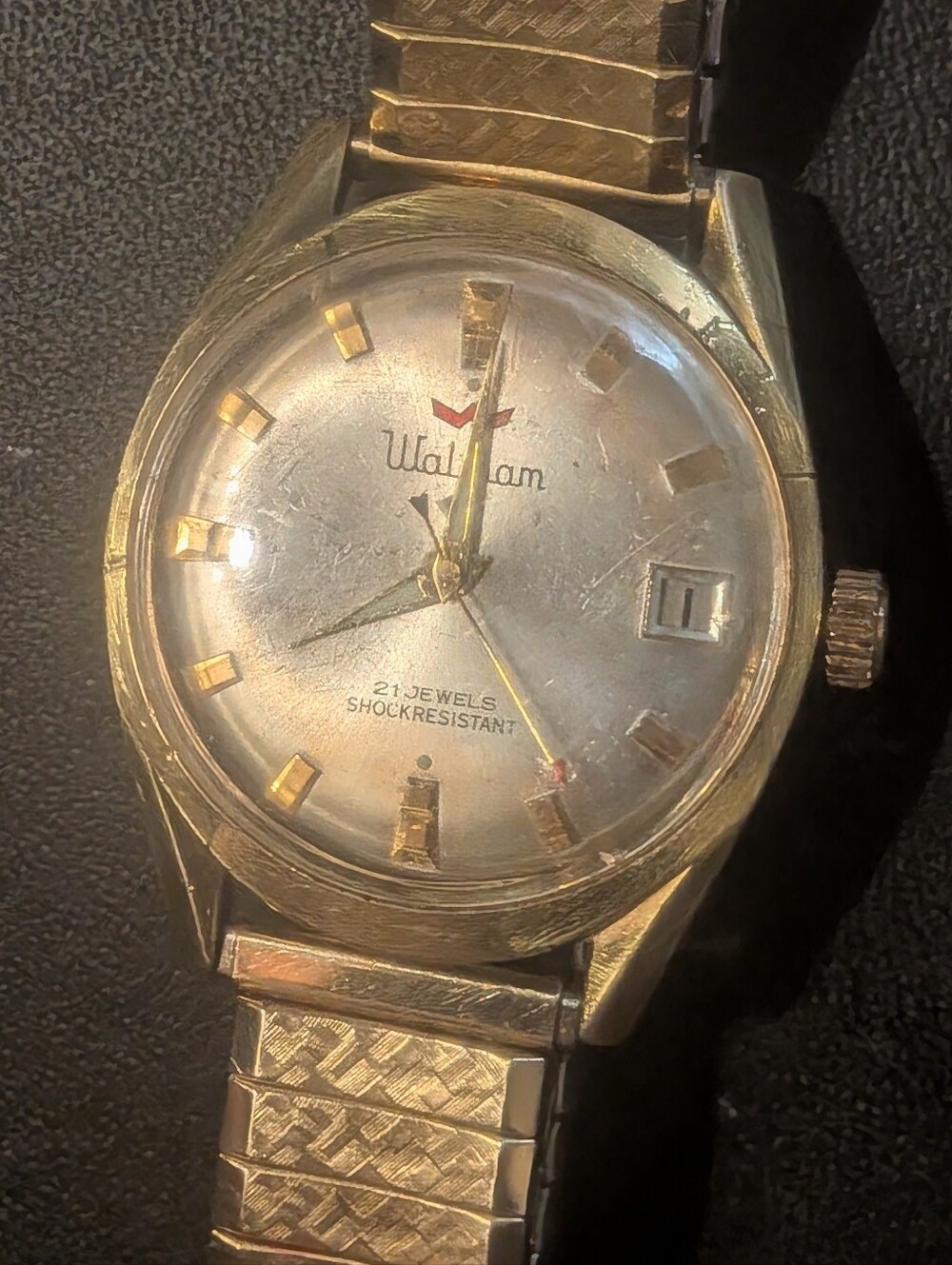Waltham 21 Jewels Gold-tone Men's Dress Watch - Gold
